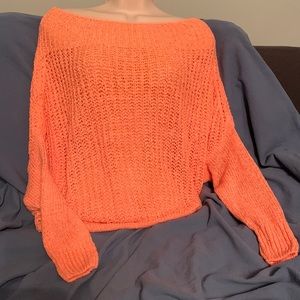 Main strip long sleeve acrylic sweater size small